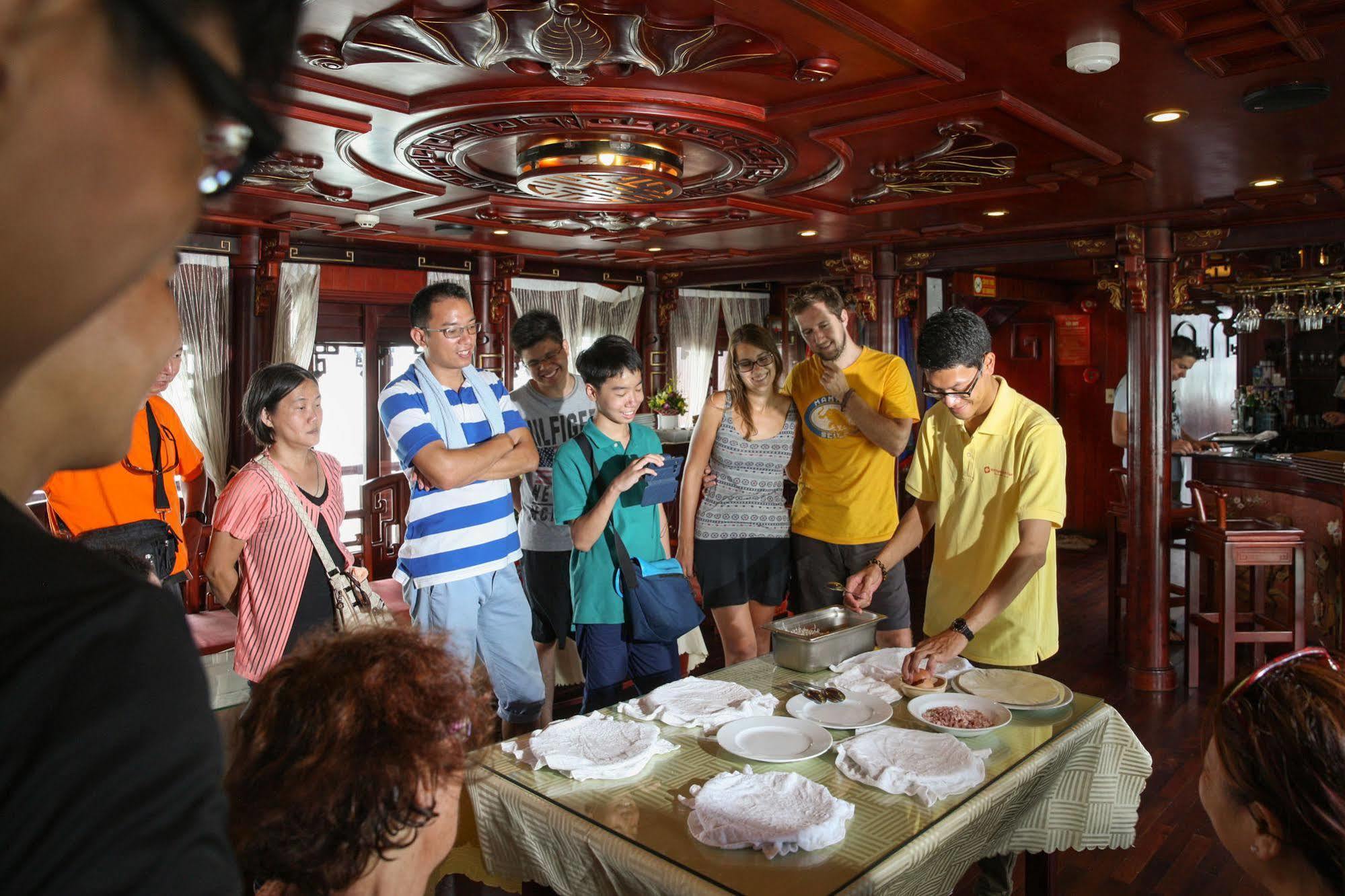 Royal Palace Cruise Χα Λονγκ Εξωτερικό φωτογραφία