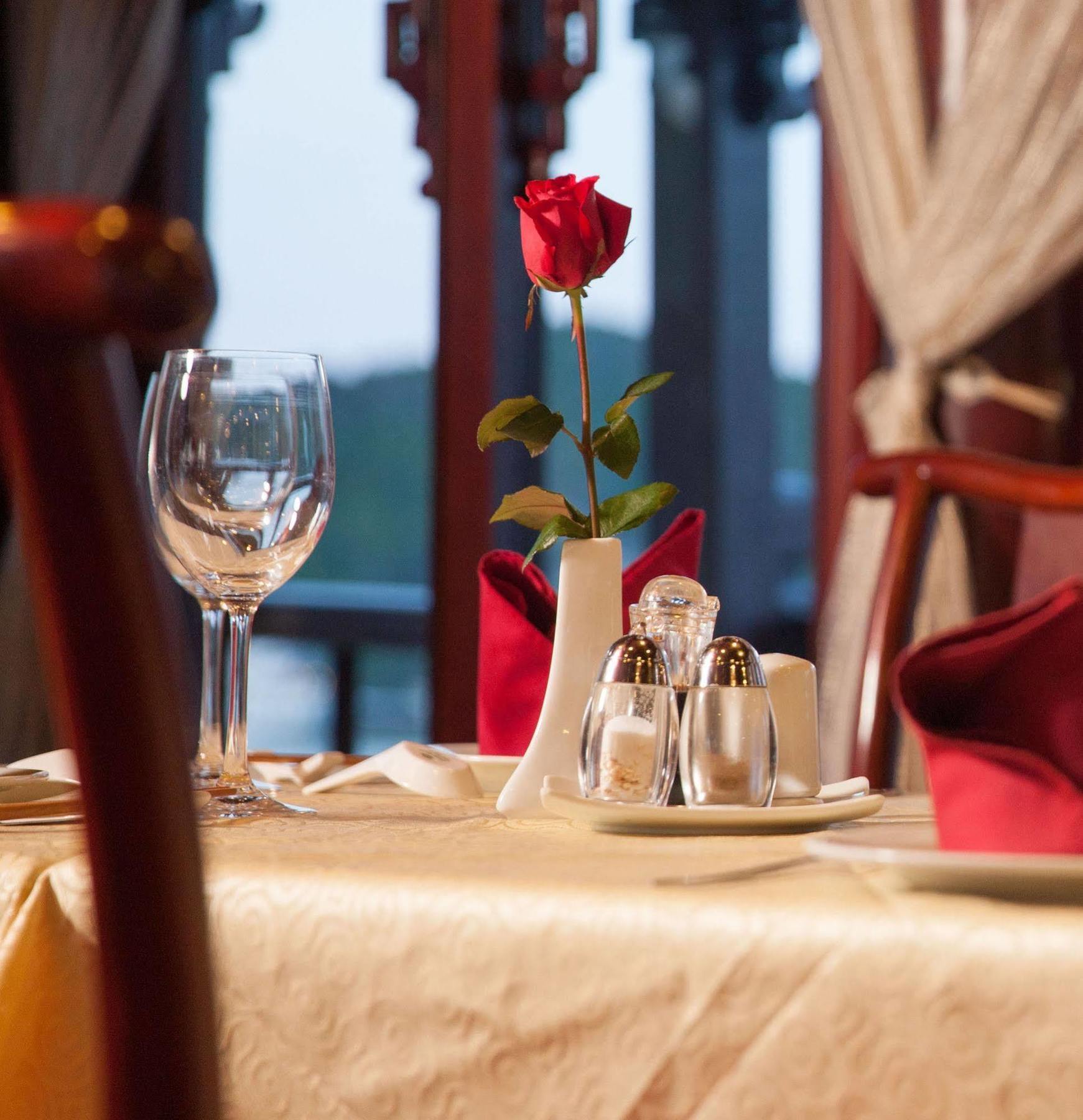 Royal Palace Cruise Χα Λονγκ Εξωτερικό φωτογραφία
